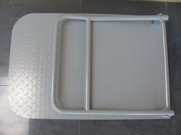Thiết bị nhà kho xe có thể gập lại được 150kg / 300kg với lan can